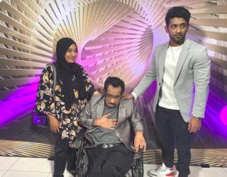 Hamdan ATT Kena Stroke Didampingi Putra-Putrinya Hadiri 1 Dekade Academy Indosiar