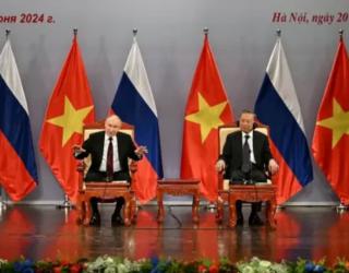 Vladimir Putin : Rusia Belum Perlu Mengubah Doktrin Nuklirnya