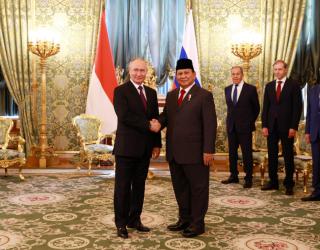 Presiden Rusia Vladimir Putin, Sambut Menhan Prabowo Subianto di Rusia