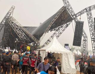 Nestapa, Kampanye Airin-Ade di Kabupaten Tangerang Diwarnai Panggung Roboh