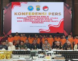 Sepanjang Januari–September 2025, aparat berhasil mengungkap 4.749 kasus narkotika dan menangkap 6.004 tersangka. Foto Binsar Simatupang