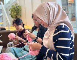 RLD dan ByLin Ajak Warga Surabaya Belajar Crochet dari Nol