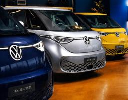 Volkswagen ID. Buzz Tawarkan Pengalaman Baru Road Trip dengan SmartDeck