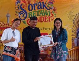 Mahasiswa LSPR Dorong Pelestarian Budaya Betawi Lewat Sorak Betawi Condet