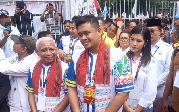 Bobby - Surya Resmi Daftar Calon Gubernur Dan Wakil Gubernur Sumut ke KPUD