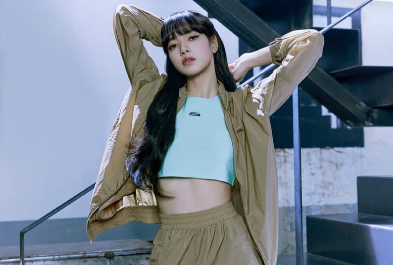 Lisa BLACKPINK Syuting di Tangerang, Bendungan Pintu 10 Curi Perhatian Dunia