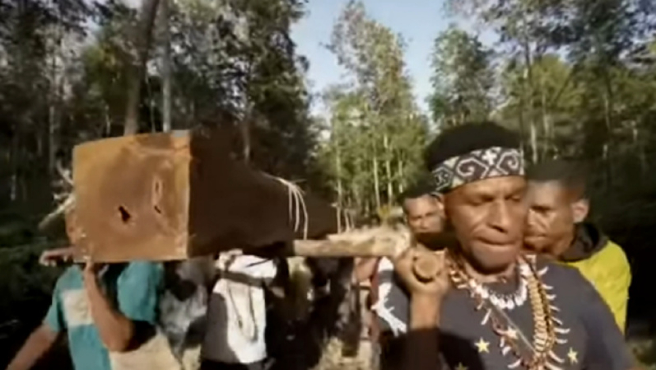 Film Dokumenter “Pesta Babi” Bongkar Sisi Gelap Proyek Food Estate di Papua Selatan