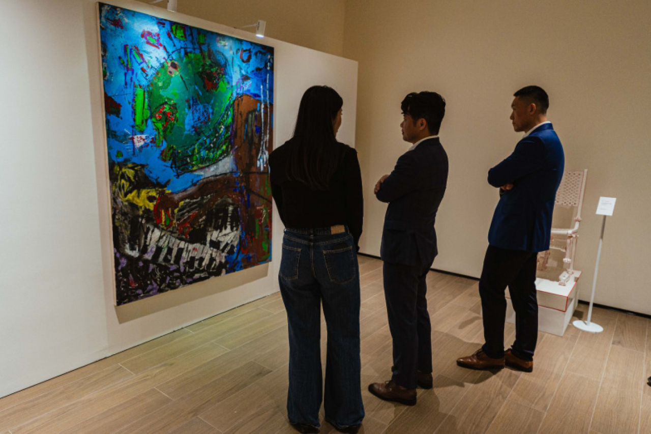 DENZA Hadirkan Konsep Premium Lifestyle Lewat Showroom dan Pameran Seni