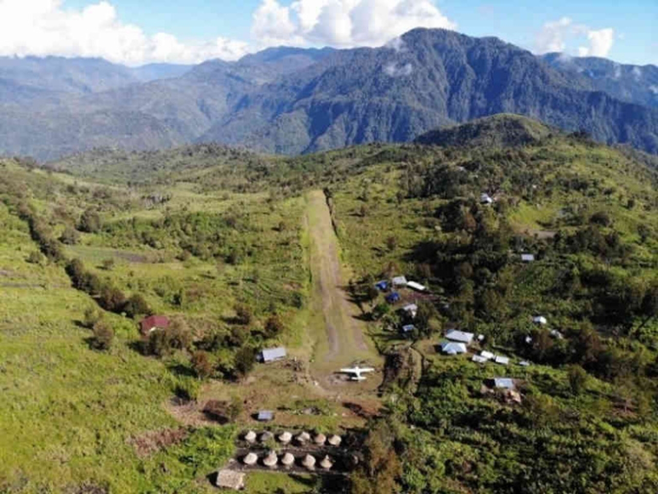 Teror di Yahukimo, Penerbangan Perintis Papua Terancam Lumpuh
