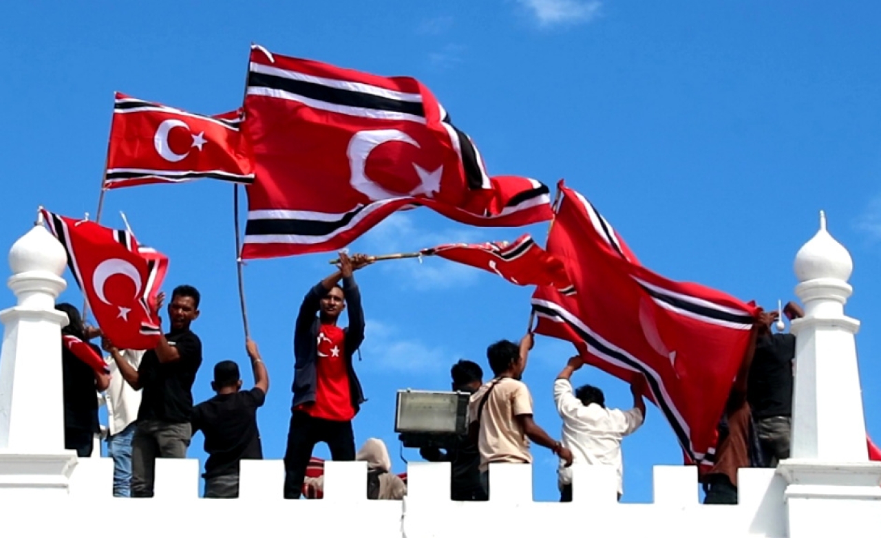 Usai Kericuhan di Masjid Raya Baiturrahman, Status Bendera Bulan Bintang Dibahas ke Kemendagri