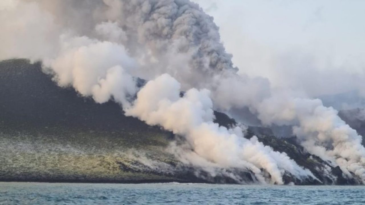 Sebelum Hilang Kontak, Pemandu Kirim Foto Terakhir Gunung Anak Krakatau